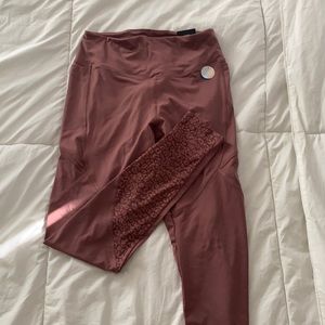 High waisted leggings